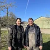 photo  charley legay (à droite) s’associe à son frère clément et à ses parents dans l’exploitation familiale des estives à cerisy-belle-étoile, dans l’orne. 