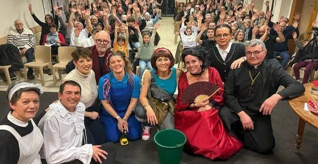 photo  les 22 et 23 mars, la troupe théâtrale les balladins de l’auxence de villemoisan viendra jouer, bénévolement, sa pièce « avez-vous embrassé le coq », à bécon-les-granits.  &copy;  co 