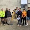 photo les coureurs se sont réunis sur le marché avant de partir.
