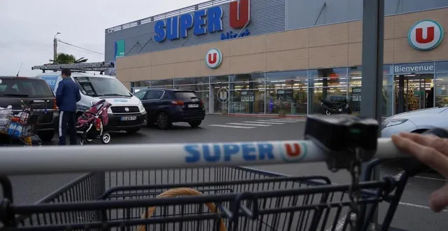 photo  les magasins u organisent une vaste campagne de recrutement.  &copy;  photo archives le courrier de l’ouest 