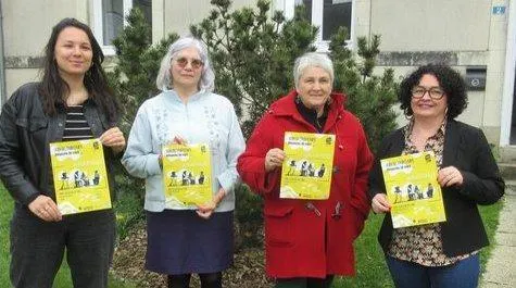 photo  de gauche à droite : clémence bourrigault, coordinatrice de projets culturels à l’échappée belle, françoise laurent, secrétaire de l’échappée belle, catherine désile, coprésidente de l’échappée belle, valérie dubray, adjointe à la mairie.  &copy;  co 