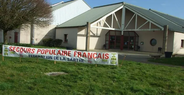 photo  la salle polyvalente roland-pitard verra une foule nombreuse soutenir mayotte.  &copy;  ouest-france 