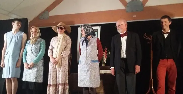 photo  la troupe du miroir normand.  &copy;  ouest-france 