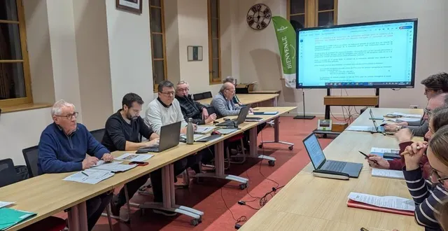 photo  le conseil municipal de mayet était réuni lundi 10 mars, et on y a parlé budget 2025.  &copy;  ouest-france 