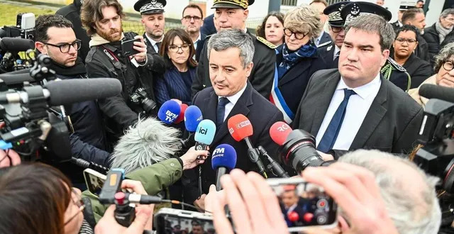 photo  le sénateur de l’orne olivier bitz, ici à la droite du ministre de la justice gérald darmanin, en visite à la prison de condé-sur-sarthe, le 17 février 2025.  &copy;  archives mathis harpham / ouest-france 