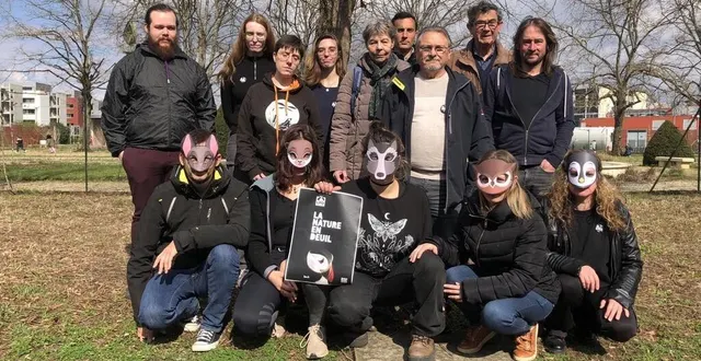 photo  jeudi 13 mars 2025. la ligue de protection des oiseaux organisait une journée nationale de deuil en faveur de la biodiversité.  &copy;  le maine libre 