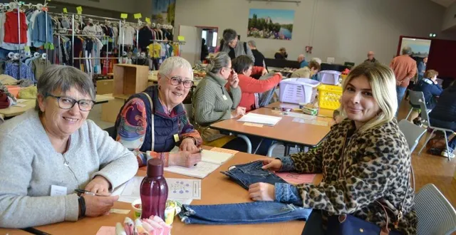 photo  ozlem, qui avoue être une acheteuse compulsive, a déposé ses vêtements pour faire de la place dans son dressing.  &copy;  le maine libre 