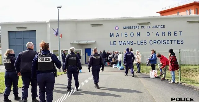 photo  jeudi 13 mars 2025, une opération antistupéfiants a été menée à la maison d’arrêt le mans - les croisettes, à coulaines (sarthe).  &copy;  police nationale 
