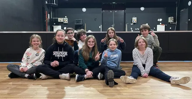 photo  les jeunes comédiens de la troupe, de 9 à 13 ans, joueront « les enfants de l’espace ».  &copy;  le maine libre 