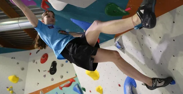 photo  entre le bloc et margot fourreau, ça a tout de suite accroché. la lycéenne pratique aujourd’hui l’escalade jusqu’à cinq fois par semaine.  &copy;  ouest-france 