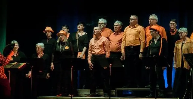 photo  la chorale clé de fa lors d’un précédent concert, dirigée par blandine besnard, cheffe de chœur.  &copy;  alain pellerin 