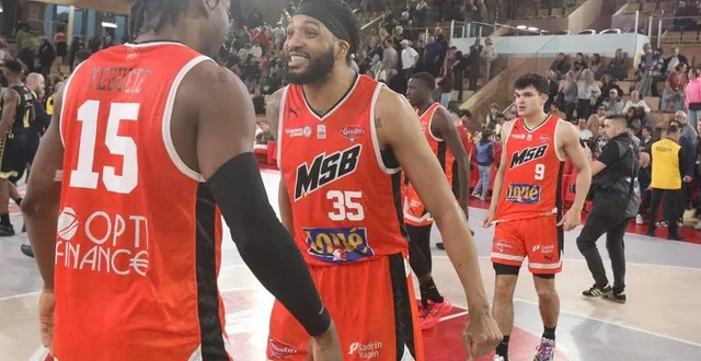photo  wilfried yeguete, tashawn thomas et leurs coéquipiers ont décroché à monaco leur qualification pour la finale de la coupe de france.  &copy;  photopqr/nice matin/maxppp 