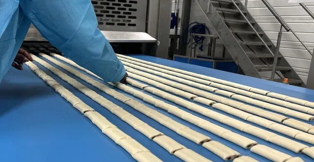 photo  chaque année, 34 000 tonnes de viennoiseries sortent du site vandemoortele de neuville-sur-sarthe.  &copy;  ouest-france 