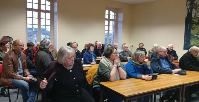 photo  une assistance tres nombreuse.  &copy;  ouest-france 