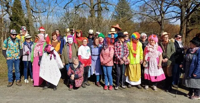 photo  une belle façon de découvrir la ville autrement pour les carnavaliers.  &copy;  le maine libre 