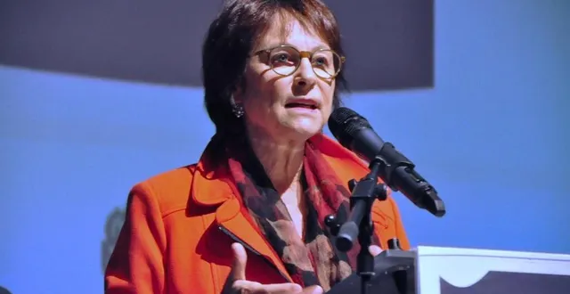 photo  maire sortante, nadine grelet-certenais annonce qu’elle prendra la décision de se représenter ou non dans le courant du second semestre 2025.  &copy;  archive le maine libre 