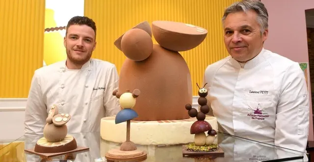 photo  laurent petit (à droite) rouvrira ses deux boutiques le 1er avril.  &copy;  archives co michel durigneux 