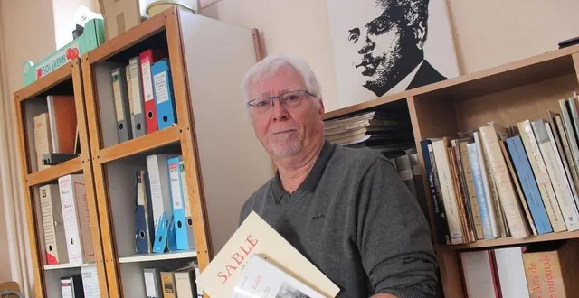 photo  patrick communeau prépare la réédition d’un ouvrage sur le sabolien raphaël-élizé, premier maire antillais de métropole, avec l’association passé simple, qu’il préside.  &copy;  ouest-france 