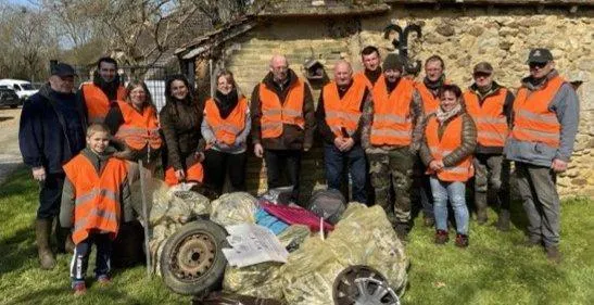 photo  « j’aime la nature propre » a mobilisé des bénévoles déterminés.  &copy;  le maine libre 