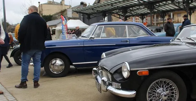 photo  une cinquantaine de voitures étaient exposées à bagnoles-de-l’orne.  &copy;  ouest-france 