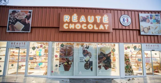 photo  les magasins réauté chocolat et le maine libre vous offrent des lots de chocolats de pâques.  &copy;  archives presse océan 