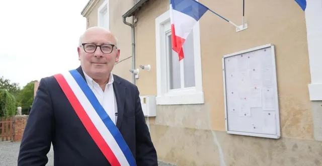 photo  arnault de calonne a été élu en 2020 pour son premier mandat de maire à beillé.  &copy;  archives le maine libre 