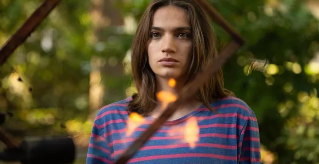 photo  billie blain interprète le rôle de cassandre dans le film éponyme réalisé par hélène merlin. celui-ci sera projeté à l’assemblée nationale, mardi 1er avril avant de sortir dans les salles de cinéma le lendemain.  &copy;  shanna besson 