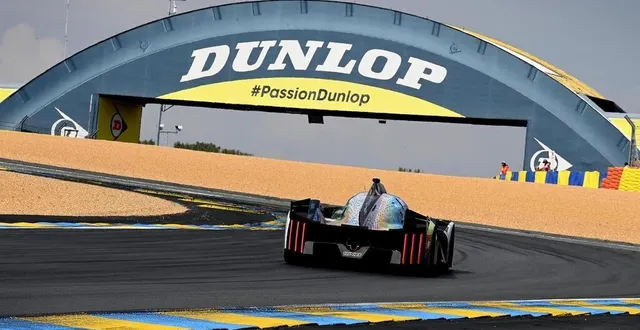 photo  la peugeot 9x8 a existé sans aileron, dans un premier temps. revue en 2024, elle manque encore de performance.  &copy;  marc ollivier / ouest-france 