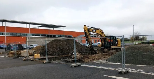 photo  les travaux impactent 120 places de parking à l’hyper u.  &copy;  ouest-france 