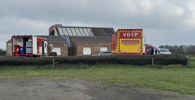 photo  ce mercredi 26 mars 2025, les pompiers sont toujours intervention pour identifier le gaz dans une canalisation.  &copy;  ouest-france 