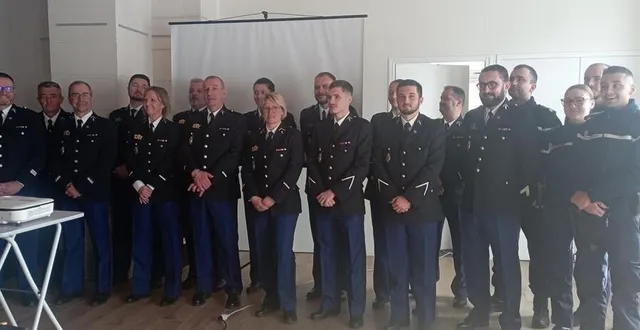photo  les gendarmes lors de l’inspection annuelle de la communauté de brigades du lude (sarthe).  &copy;  ouest-france 