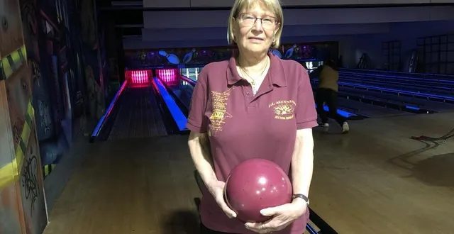 photo  babeth plomion est la première femme à être élue à la tête du comité départemental olympique et sportif de l’orne. elle fêtera ses quarante ans de licence au bowling cette année.  &copy;  ouest-france 
