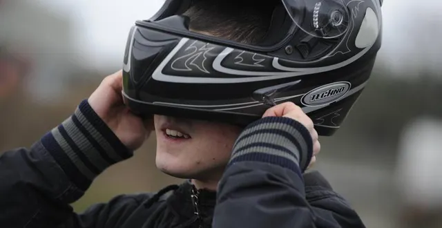 photo  un homme de 19 ans a été interpellé mardi 25 mars, dans le quartier de courteille, après avoir renversé un piéton à moto et pris la fuite (photo d’illustration).  &copy;  david ademas / archives ouest-france 