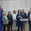 photo c’est à vitrai-sous-l’aigle que catherine lemeux a organisé sa soirée de départ à la retraite, en hommage à françois carbonell.