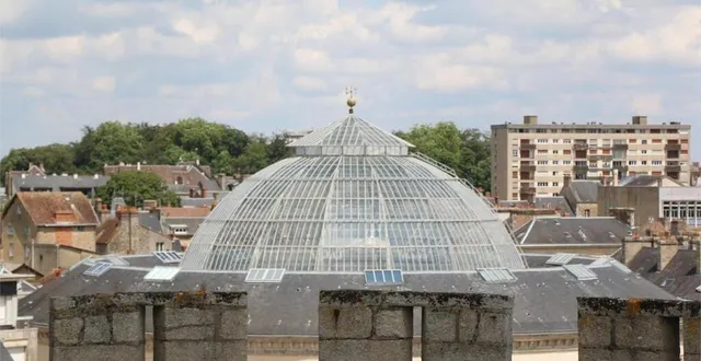 photo  la coupole de la halle au blé d’alençon prend l’eau.  &copy;  archives ouest-france 
