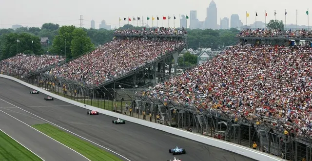 photo  implanté à indianapolis depuis 1909, le motor speedway est un des circuits les plus célèbres au monde, à l’instar de celui des 24 heures du mans.  &copy;  robert laberge - getty images via afp 