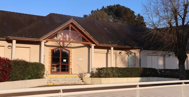 photo  en septembre 2023, l’école primaire publique de solesmes avait enregistré une fermeture de classe.  &copy;  ouest-france 