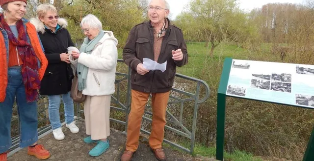 photo  le dévoilement de la plaque des baignades sur le site de la base nautique a eu lieu samedi en fin d’après-midi.  &copy;  le maine libre 