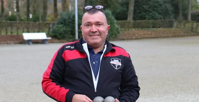 photo  passionné de pétanque, david bouvet est licencié à flers depuis 1974.  &copy;  ouest-france 