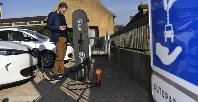photo  la voiture électrique à partager n’attire pas les foules sur le territoire de lbn communauté.  &copy;  archives le maine libre – denis lambert 