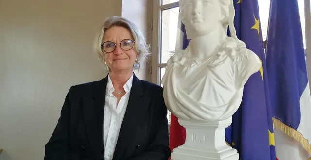 photo  anita paillot et marianne tournées vers l’avenir  &copy;  ouest-france 