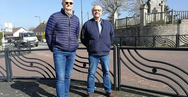 photo  louis wintenberger, adjoint aux voiries (à gauche), et alain bethoul, conseiller délégué, là où la route sera barrée.  &copy;  ouest-france 
