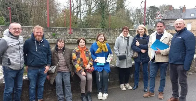 photo  la commission extra-municipale s’est accordée un temps de repos au pont de beaulieu, confluent du moiron et de l’erdre.  &copy;  co 