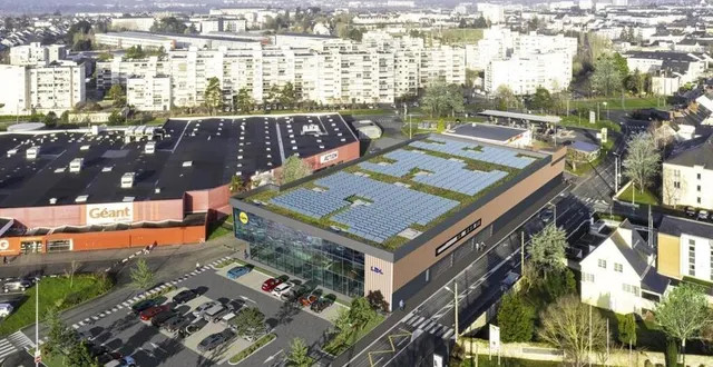 photo  le futur magasin lidl sera le long de la rue de létanduère, quartier la roseraie. le parking sera principalement au rez-de-chaussée et le magasin au 1er étage.  &copy;  bcf ingenierie 