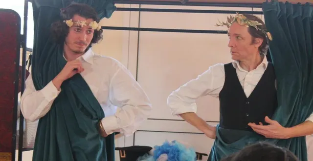 photo  une soirée théâtre avec la houlala compagnie, pour fêter la 30e édition des peintres dans le bocage.  &copy;  archives le maine libre. 