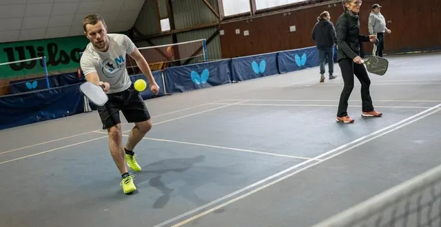 photo  ce jeu se joue aussi bien en intérieur qu’en extérieur.  &copy;  archives le maine libre – xavier sarrat 