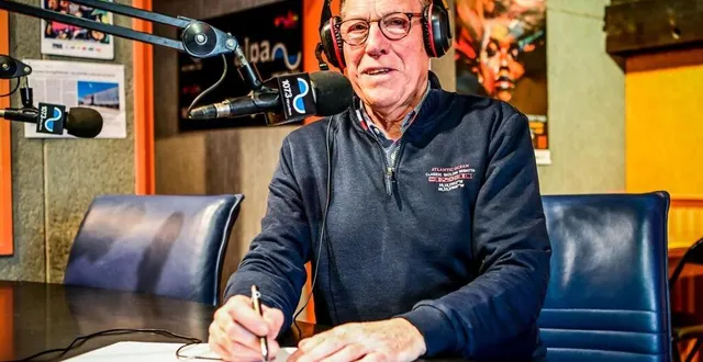 photo  sur les ondes de radio alpa depuis 1999, jacques brunet est la voix de l’émission à succès « allô l’accordéon ».  &copy;  le maine libre - yvon loué 