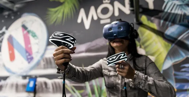 photo  la réalité virtuelle figure notamment au programme des activités proposées par les complexes de loisirs monky.  &copy;  alice leveque 