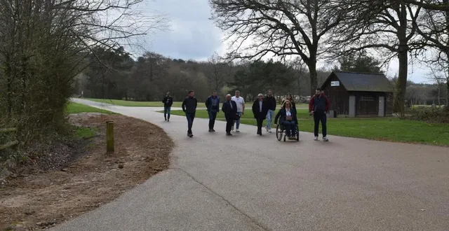 photo  un revêtement qui répond à des normes écologiques et permet des accès à tous.  &copy;  le maine libre 