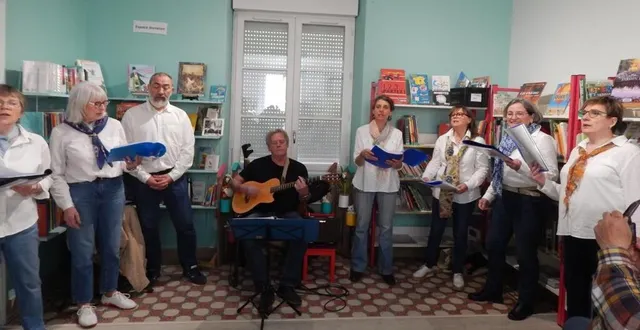 photo  la chorale a interprété plusieurs morceaux.  &copy;  le maine libre 